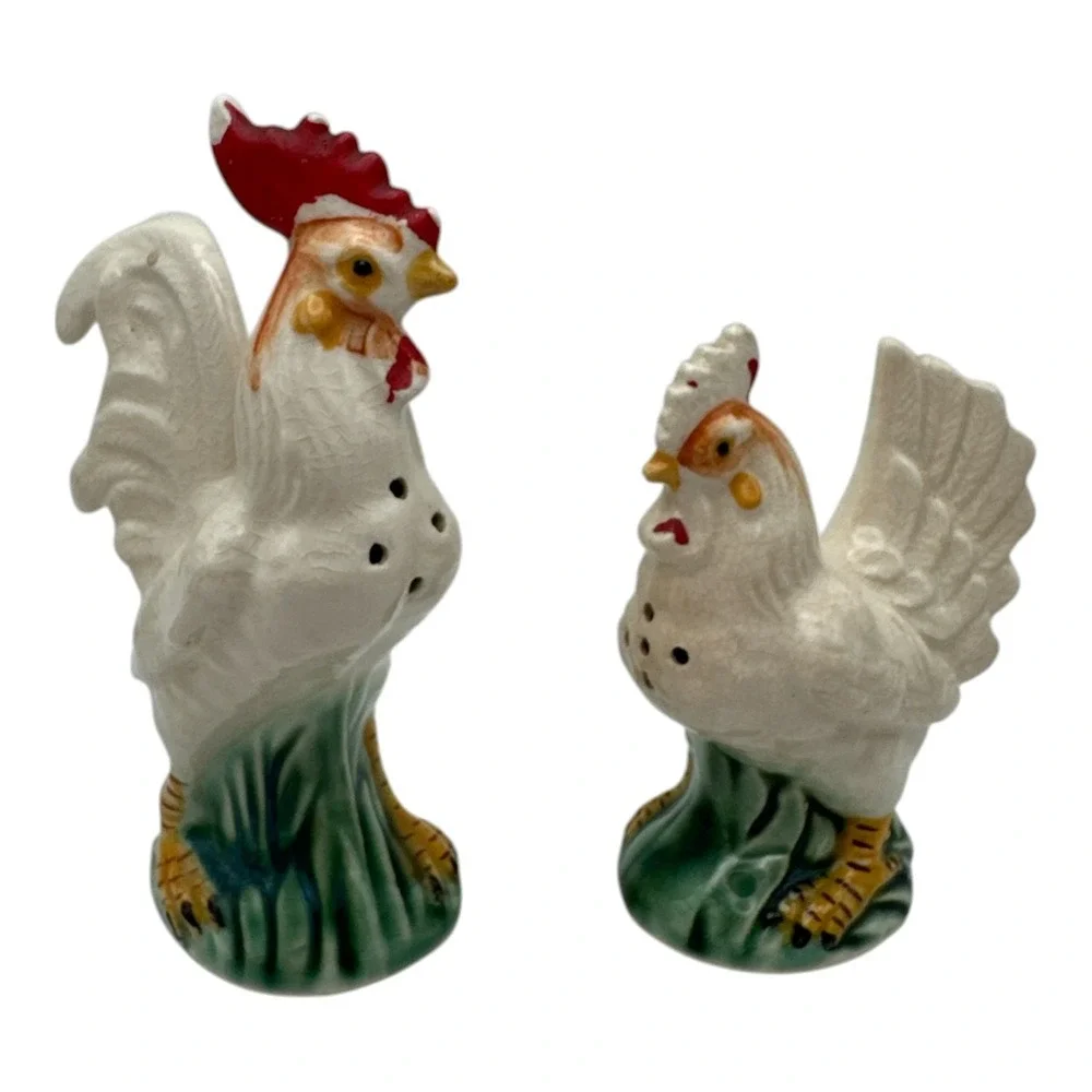 Vintage Ceramic Rooster & Hen Salt and Pepper Shakers Farmhouse Country Kitchen